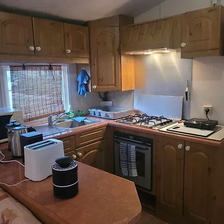 Camping Mobil-home A 200 M Des Plages Hyères