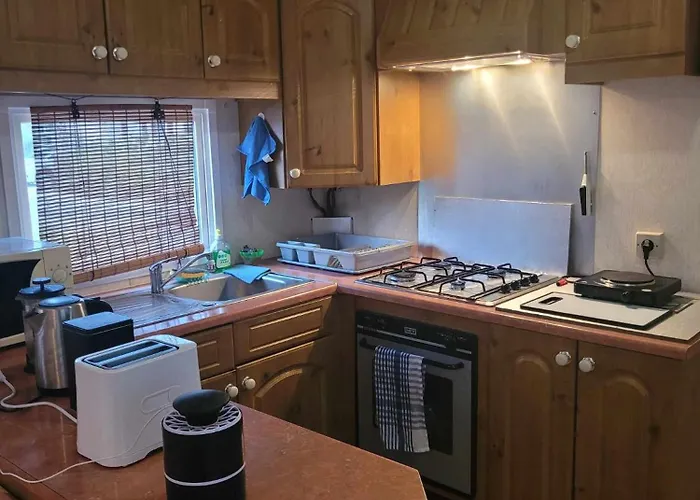 Camping Mobil-home A 200 M Des Plages Hyères