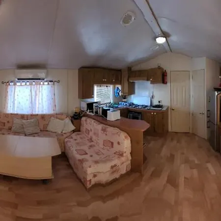 Mobil-home A 200 M Des Plages Kemp Hyères