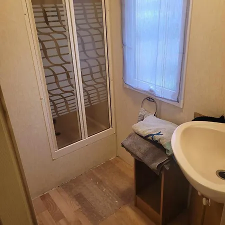 Mobil-home A 200 M Des Plages * Єр