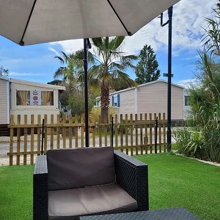 Mobil-home A 200 M Des Plages