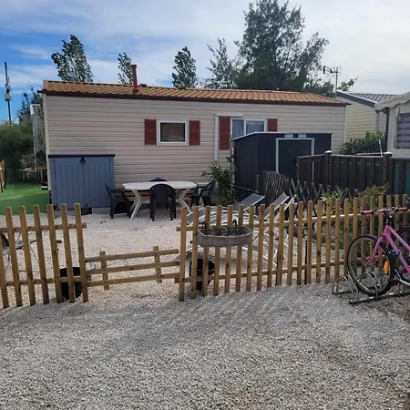 Kemp Mobil-home A 200 M Des Plages Hyères