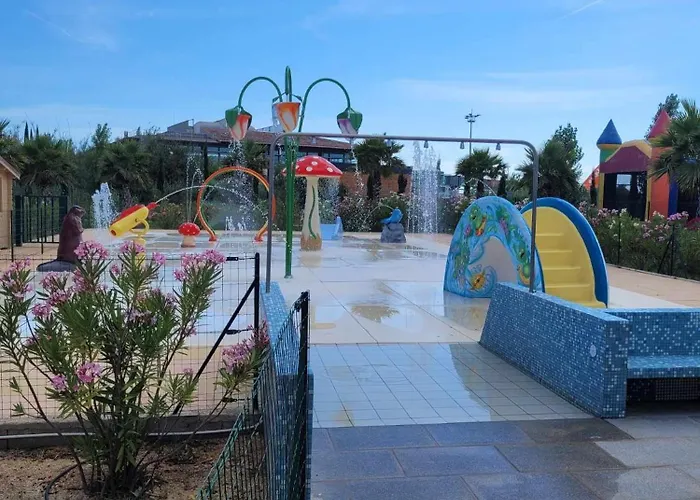 Mobil-home A 200 M Des Plages