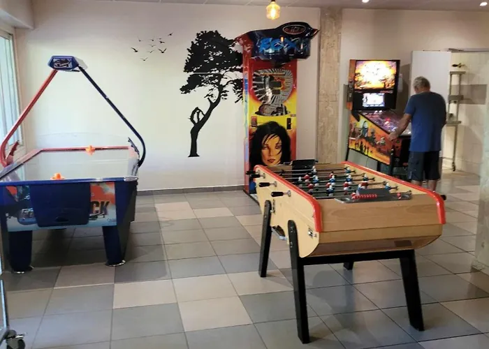 Campingplatz Mobil-home A 200 M Des Plages *